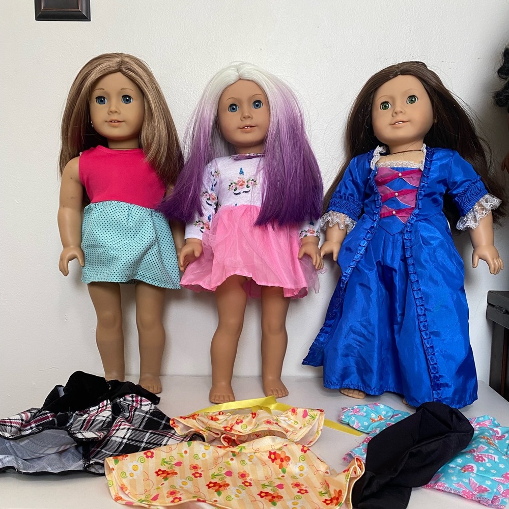 Lot of American Girl Dolls